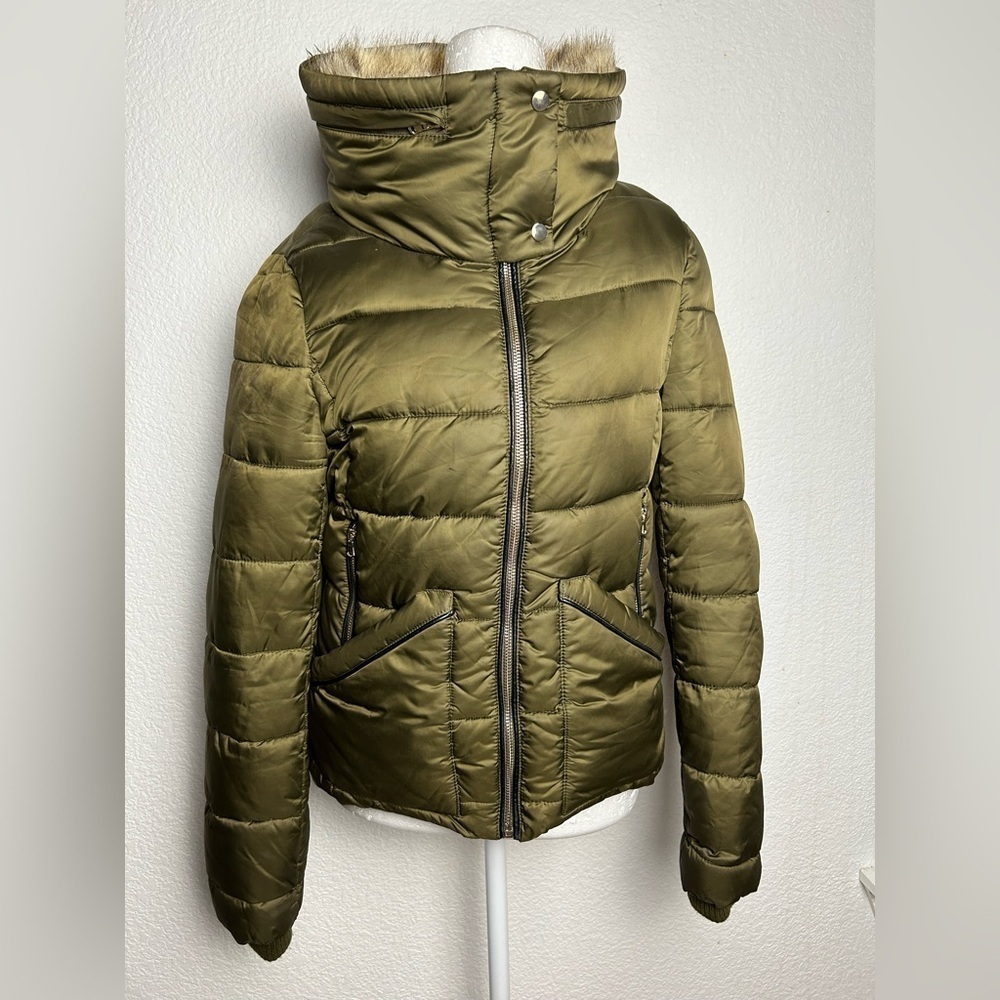 Zara Olive Green Coat with Faux Fur Trim size M